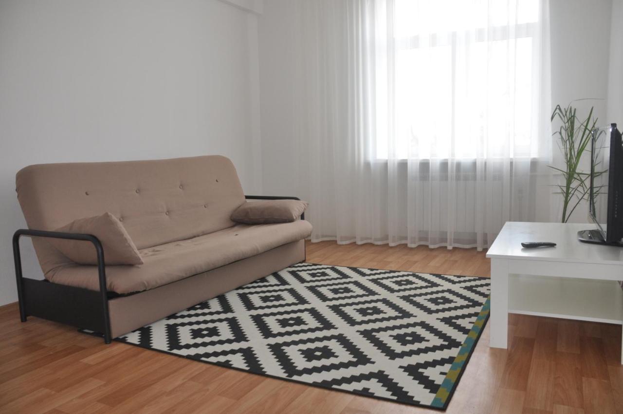 Apartments Theatre Shepkina 2 Room سومي المظهر الخارجي الصورة