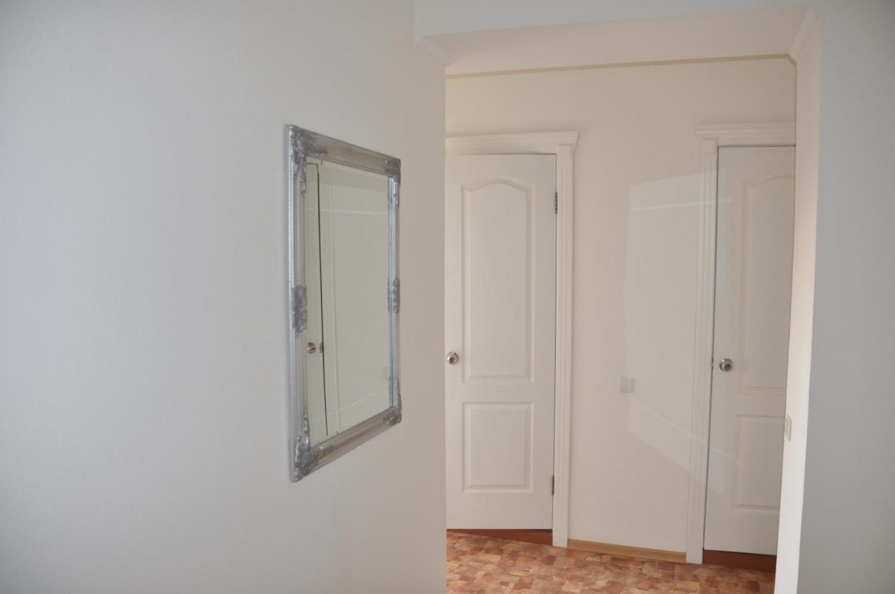 Apartments Theatre Shepkina 2 Room سومي المظهر الخارجي الصورة